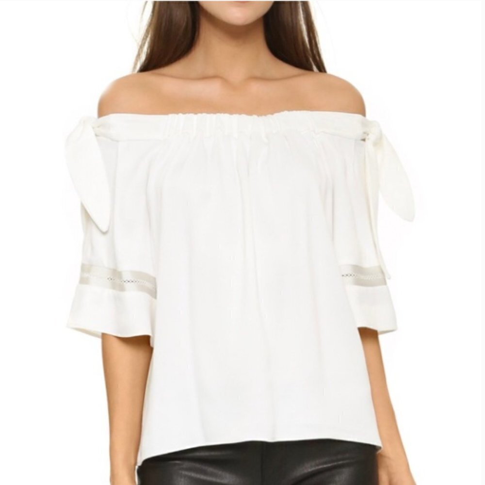 Alexis Hanne Off The Shoulder Top in Off-White‎ sz S